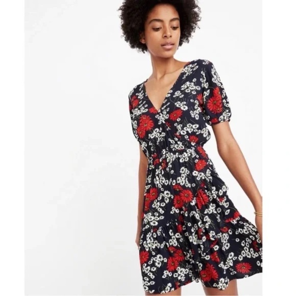 Madewell, Floral Wrap Dress in Hillside Daisies, Size 16